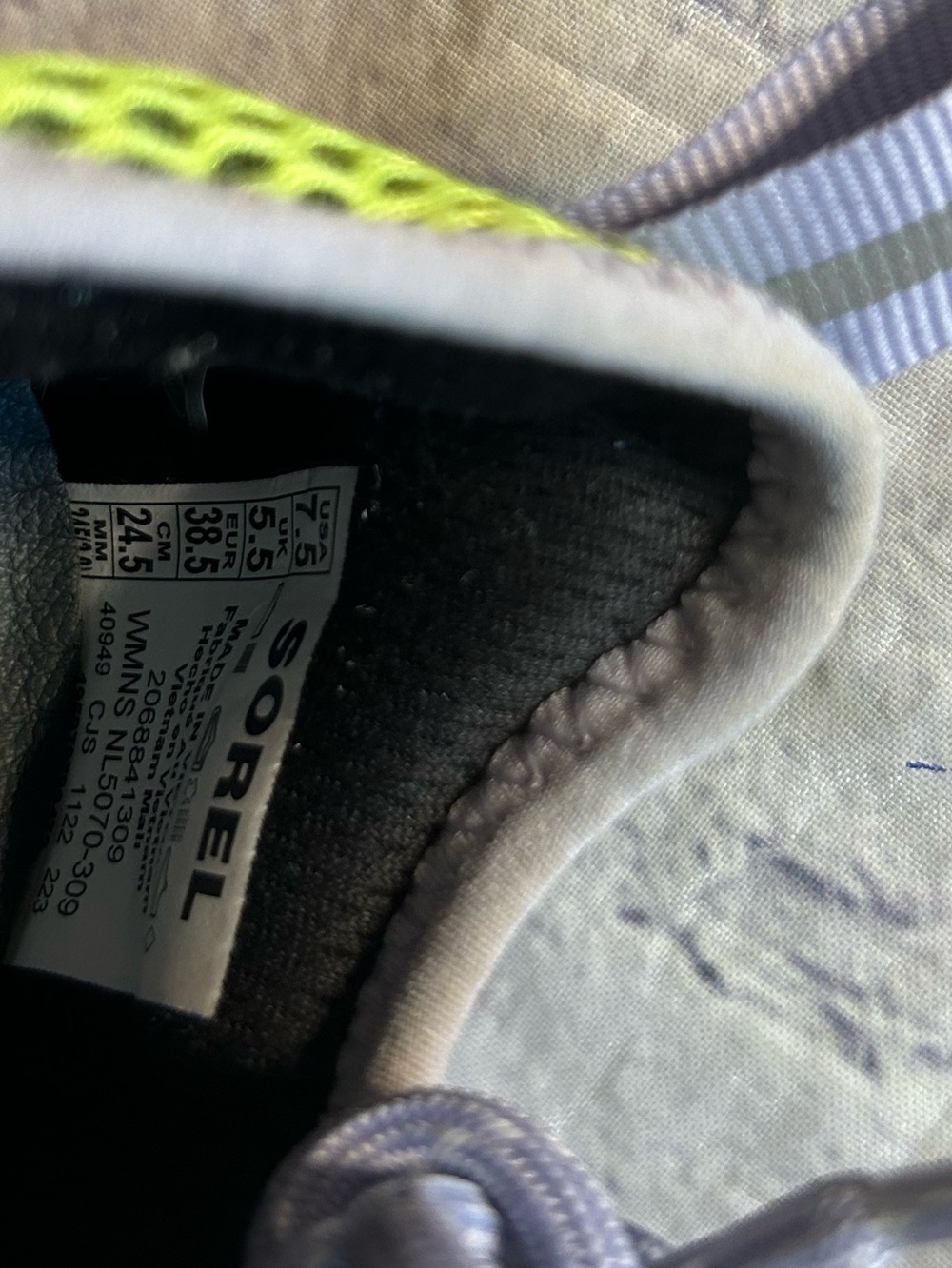 SOREL KINETIC IMPACT 11 LACE-UP NEON AND GREY/WHITE SNEAKERS WOMEN’S SIZE 7.5 - Picture 11 of 11